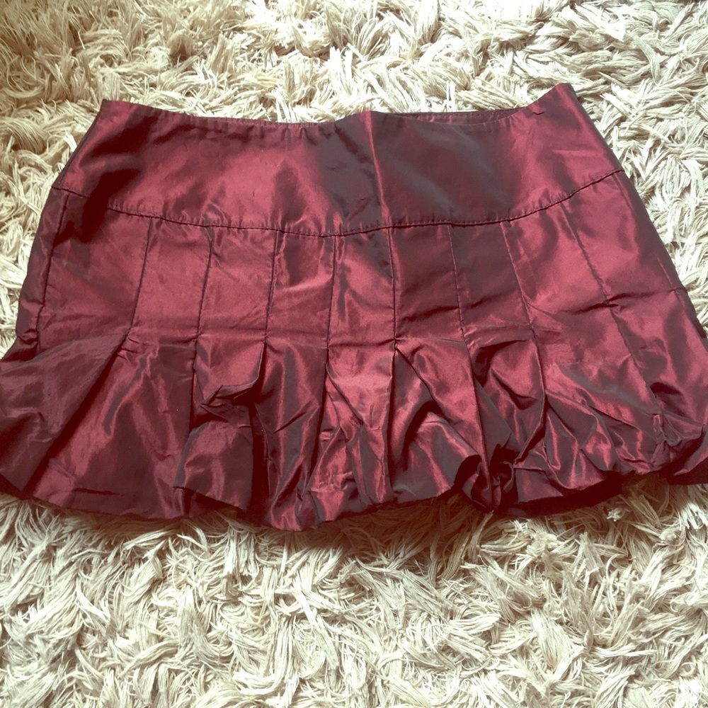 Sassy Italian metallic maroon miniskirt